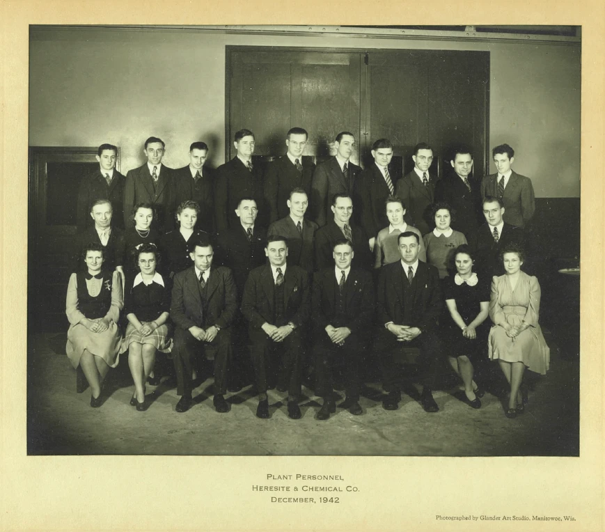 Heresite Employees from 1942